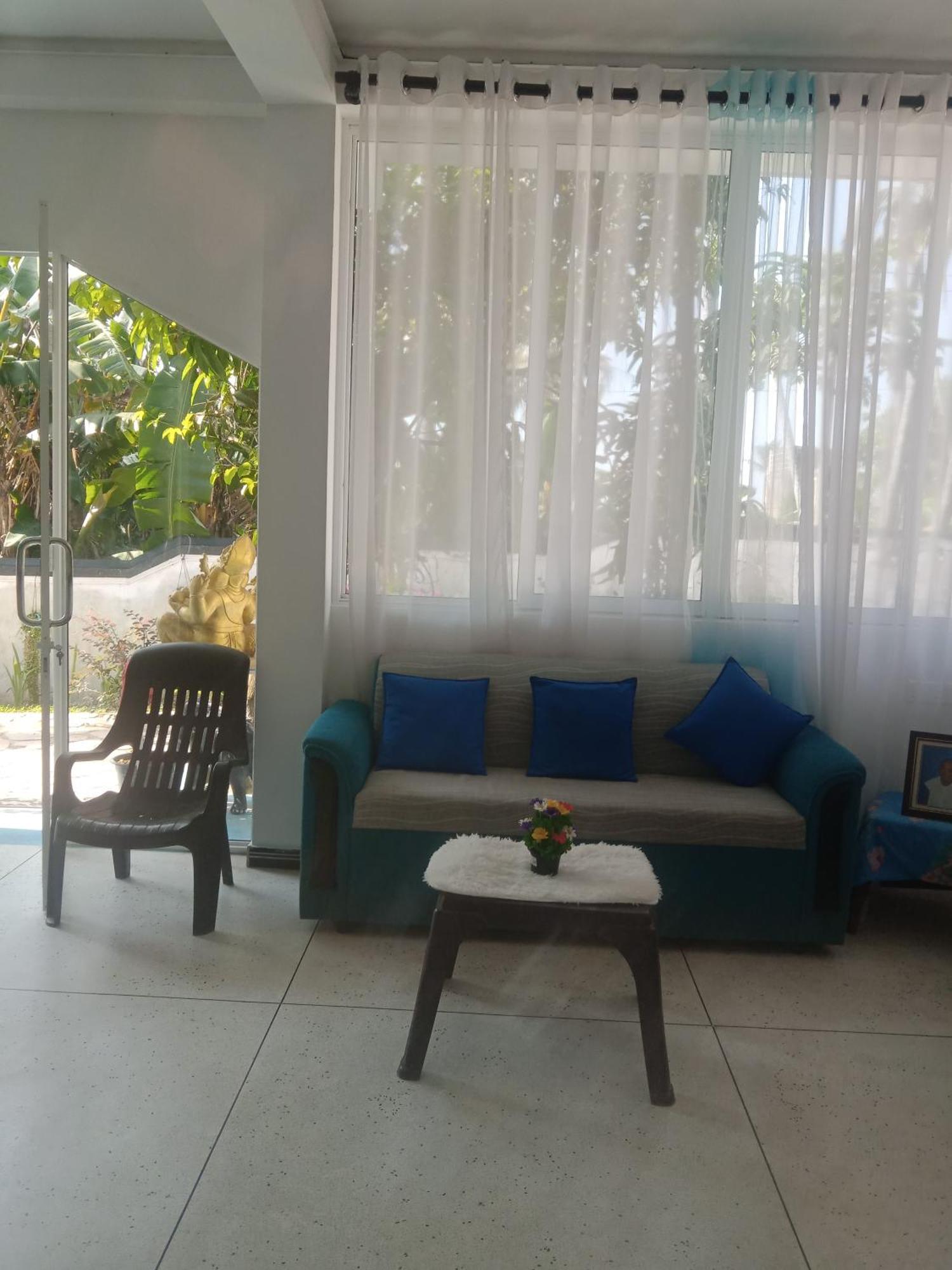Moon Light Guest Bed & Breakfast Мириса Екстериор снимка