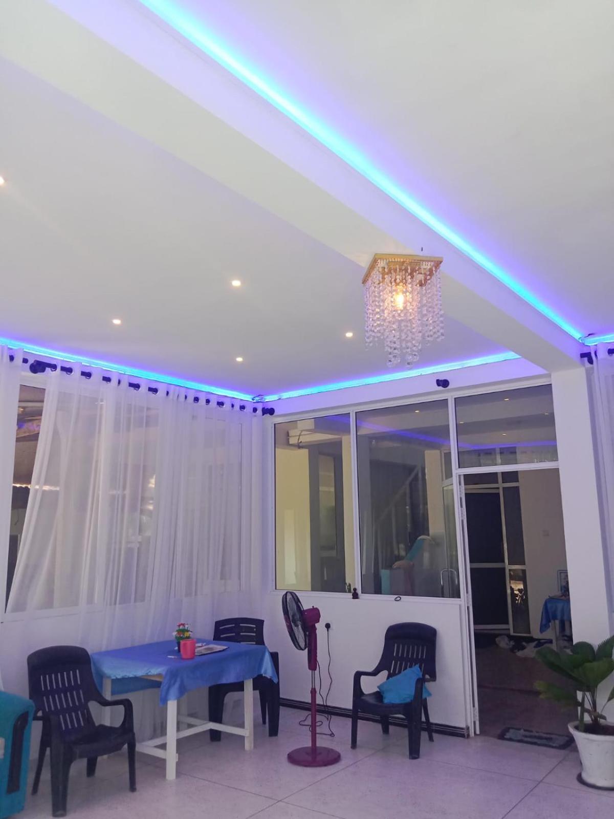 Moon Light Guest Bed & Breakfast Мириса Екстериор снимка